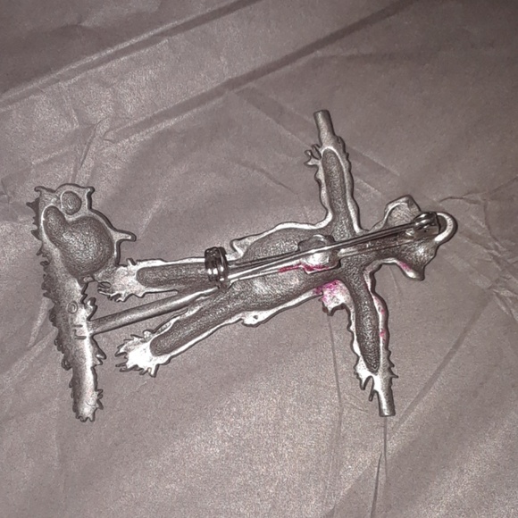 JJ scarecrow  signed  brooch - Picture 4 of 5